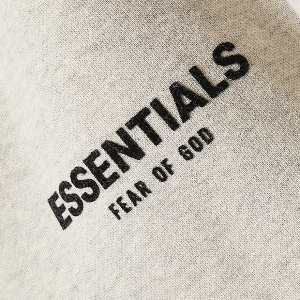 Essentials-Hoodie